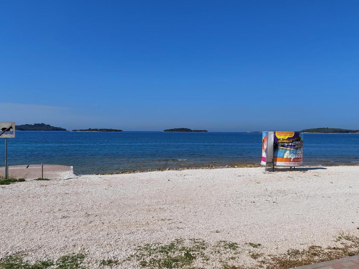 Apartmani Prodan 2 Fazana Bagian luar foto
