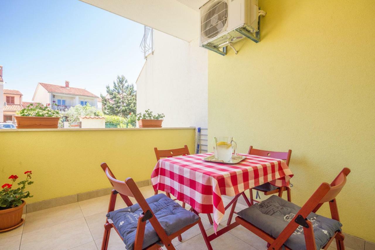 Apartmani Prodan 2 Fazana Bagian luar foto
