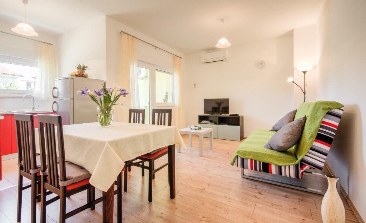 Apartmani Prodan 2 Fazana Bagian luar foto