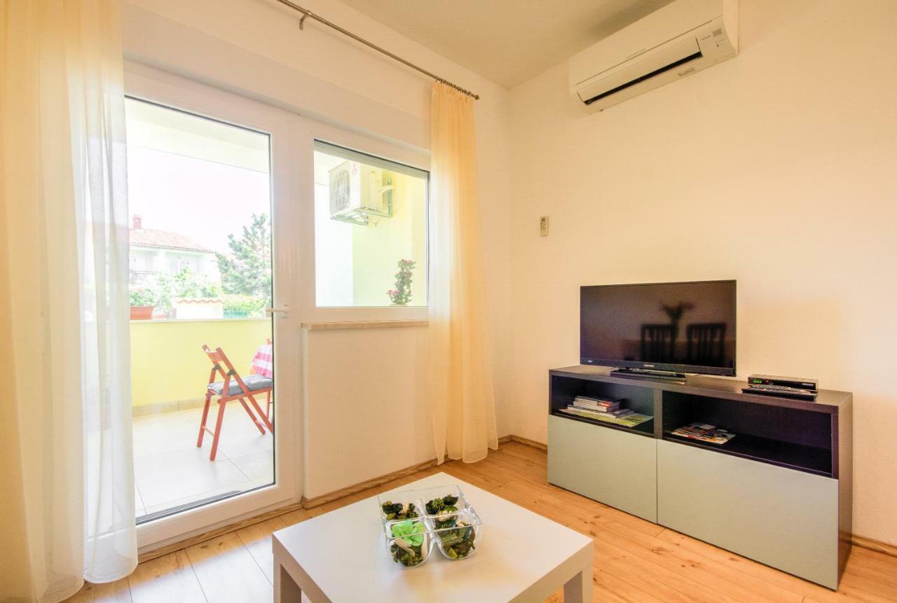 Apartmani Prodan 2 Fazana Bagian luar foto