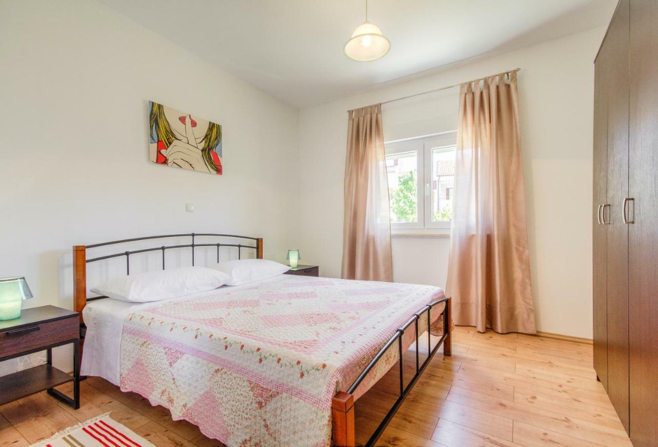 Apartmani Prodan 2 Fazana Bagian luar foto