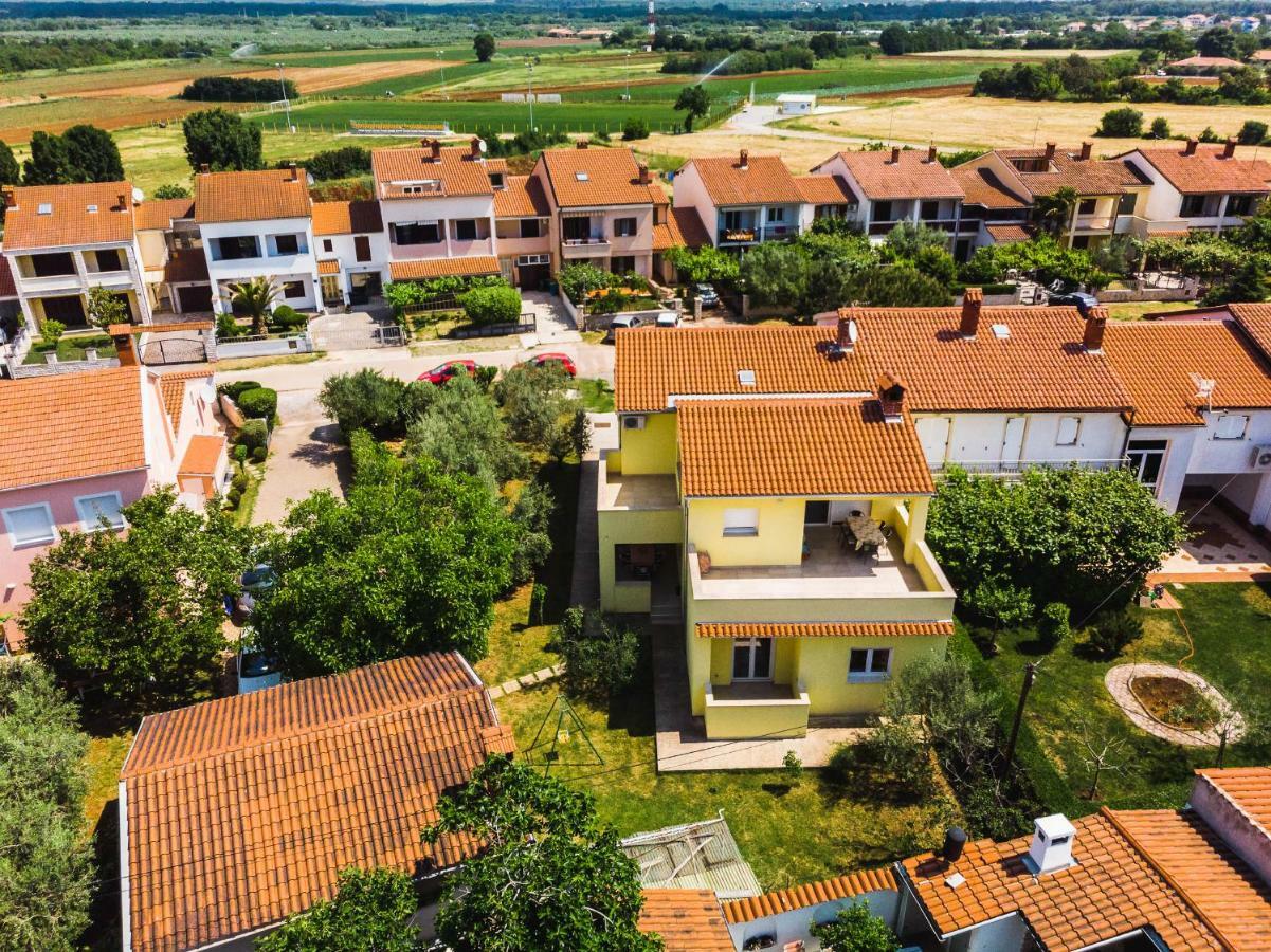 Apartmani Prodan 2 Fazana Bagian luar foto