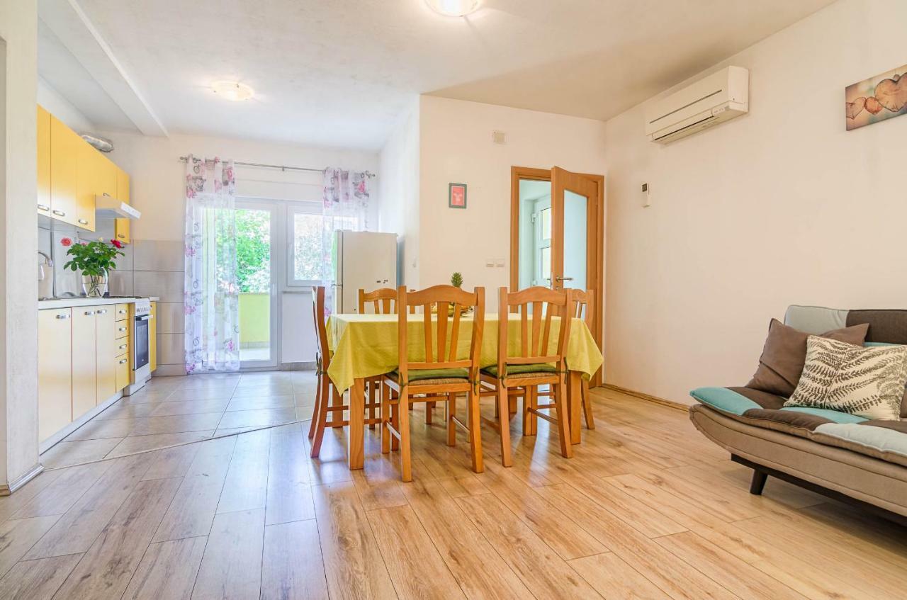 Apartmani Prodan 2 Fazana Bagian luar foto