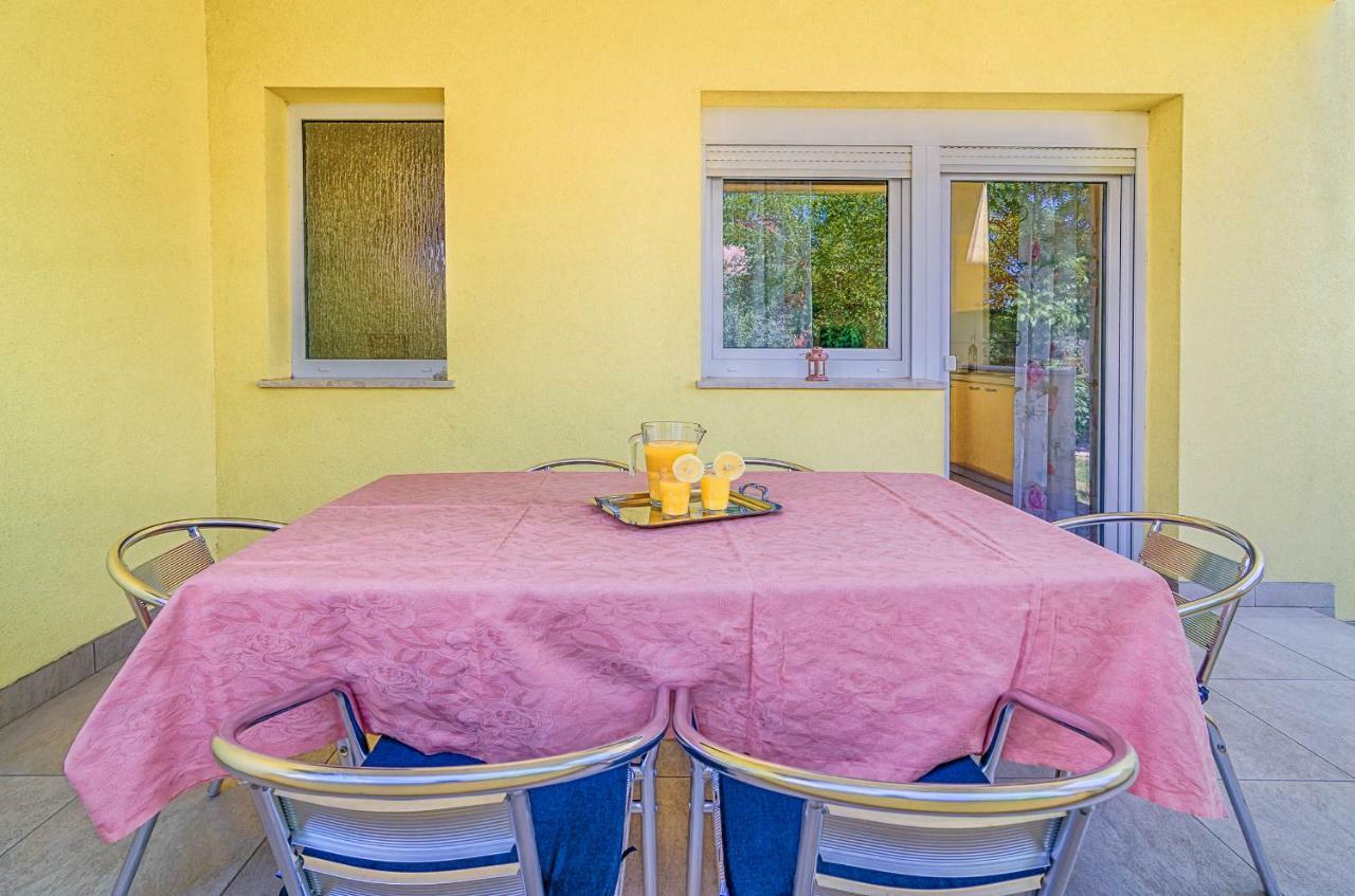 Apartmani Prodan 2 Fazana Bagian luar foto
